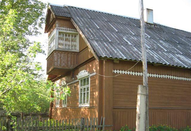 Дом в деревне, земельный участок Псков