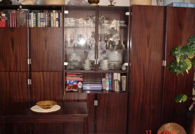 Стенка - натуральное дерево, шпон, Чехия Москва