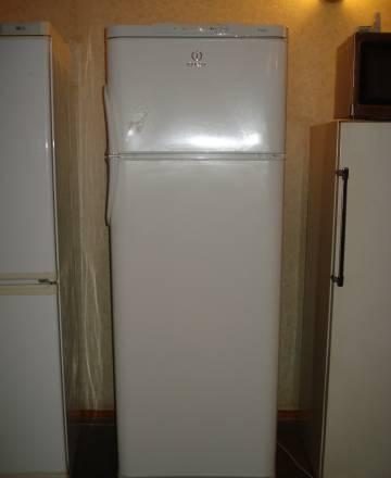 Холодильник"indesit" Санкт-Петербург