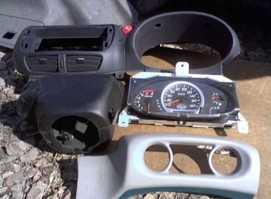 Запчасти с NISSAN  TINO. Красноярск