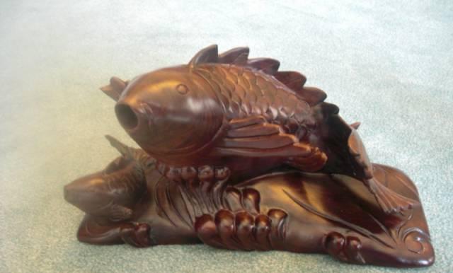 Деревянная статуэтка ручной работы - рыбы Москва