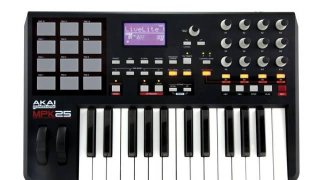 Midi-клавиатура akai MPK25 Москва