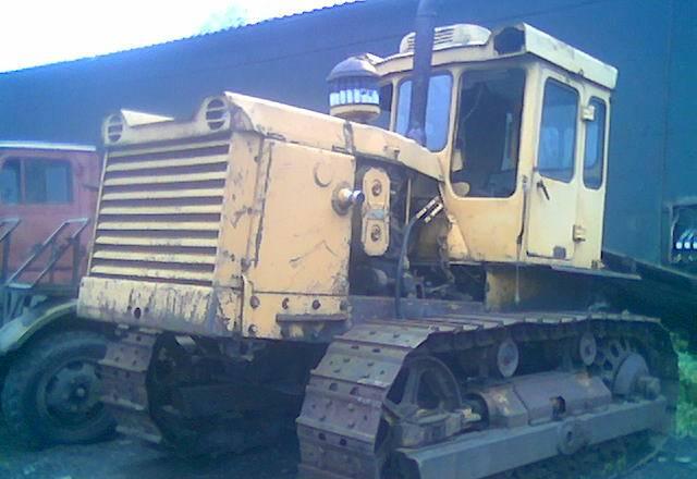 На запчасти  трактор гусеничный   Т-130МГ-2  вк Санкт-Петербург