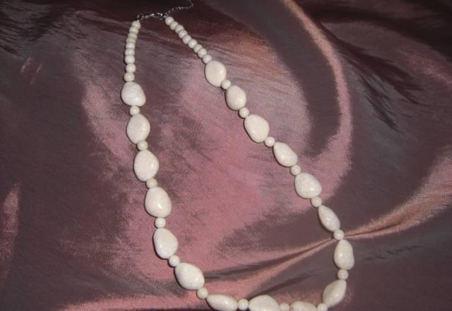 Бусы(камень) Москва