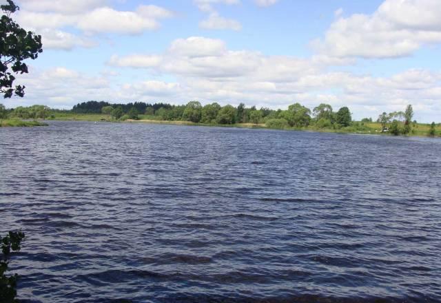 Участок   на    Иваньковском   водохранилище Конаково