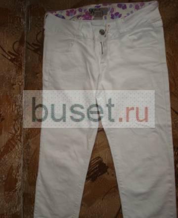 Капри белые 42-44 размера Санкт-Петербург