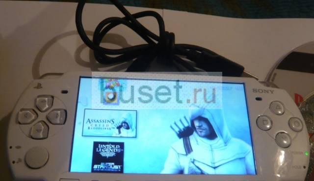 PSP Slim 2008 белая,прошитая,4 Gb,винил,отл.сост Санкт-Петербург
