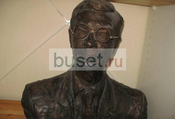 Бюст бронзовый Санкт-Петербург