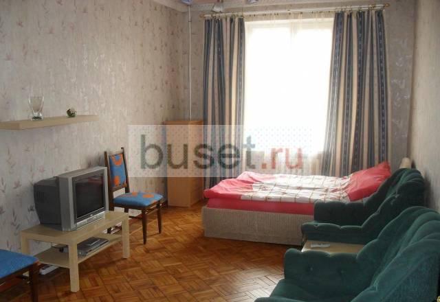 Посуточно, 2-х комн.кв. у метро Санкт-Петербург