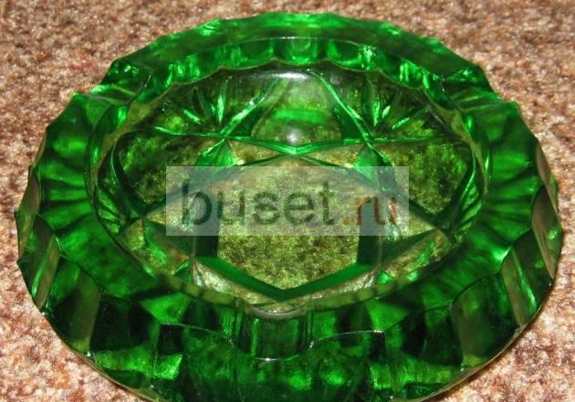 Винтажная пепельница. цветное стекло Москва