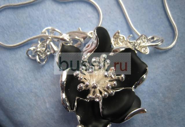 Подвеска Розы с кристаллами Сваровски. Бижутерия Москва