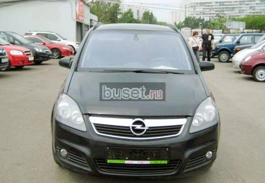 Opel Zafira в кредит Санкт-Петербург
