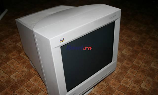 Компьютер AMD Athlon 3000 и 17" Viewsonic PF775 Москва
