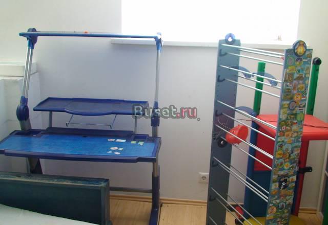 Компьютерный стол и подставка для дисков Москва