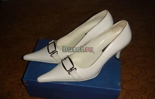 Туфли белые, р-р 39, бу, недорого Москва