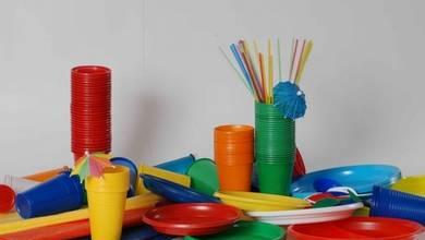 Продаем одноразовую пластиковую и бумажн посуду Москва