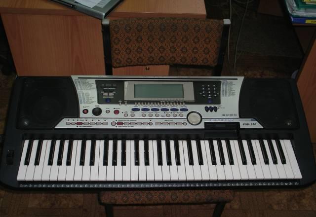 Синтезатор Yamaha  PSR-550 Москва