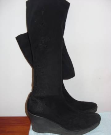 Сапоги на гейше из прорезиненной замши Санкт-Петербург