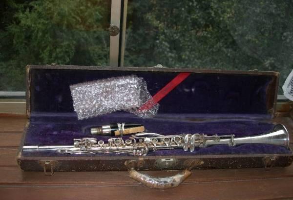 Кларнет металлический Rene Dumont, саксофон срочно Москва