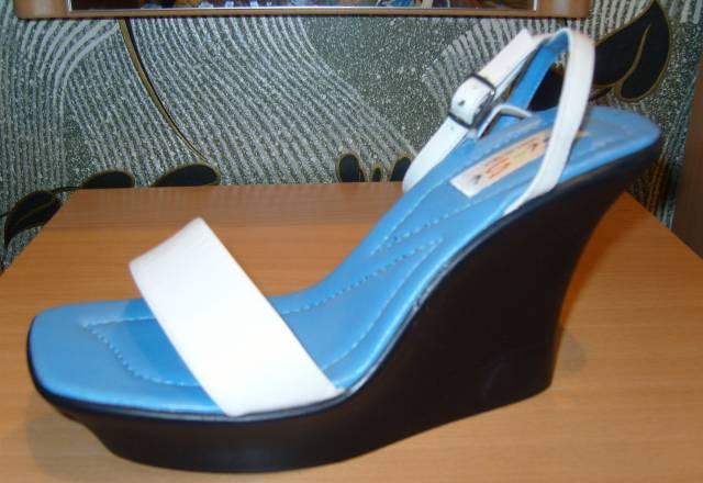 Босоножки на высокой платформе, р-р 39-40 Москва