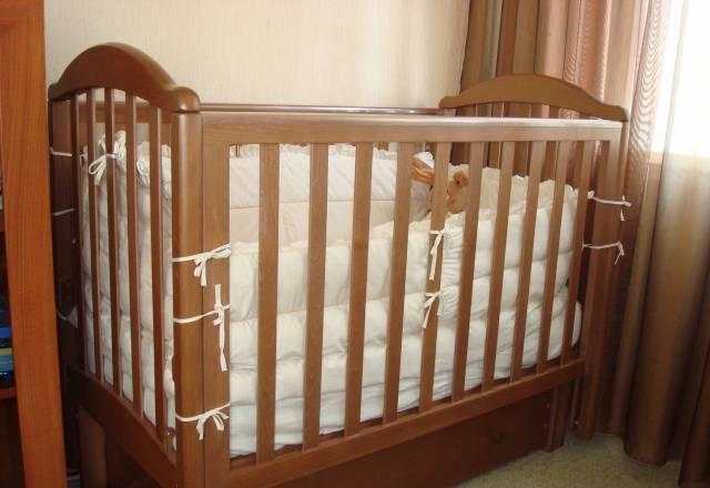 Кроватка детская и матрас Москва
