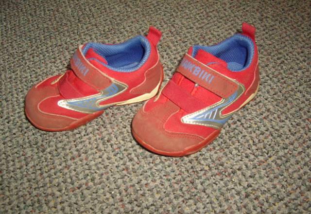 Кроссовки бамбини р22, 14см по стельке Москва