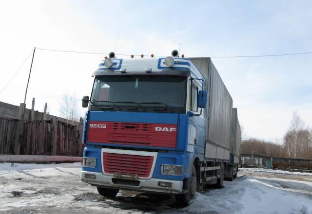 Автопоезд DAF 95 XF 380, прицеп floor FLA-10-181 Омск