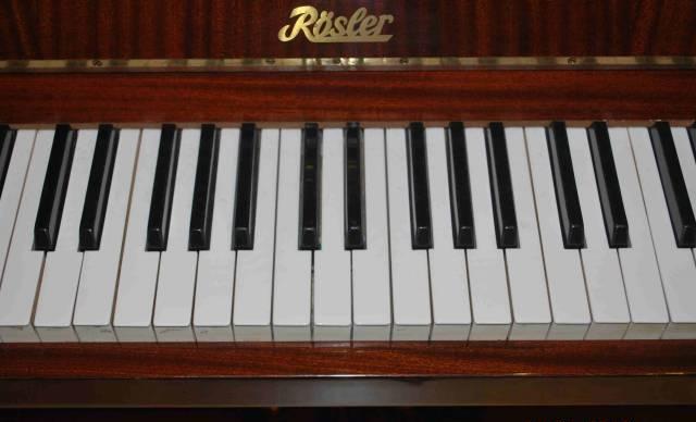 Resler - чешское пианино ф-мы петроф Москва