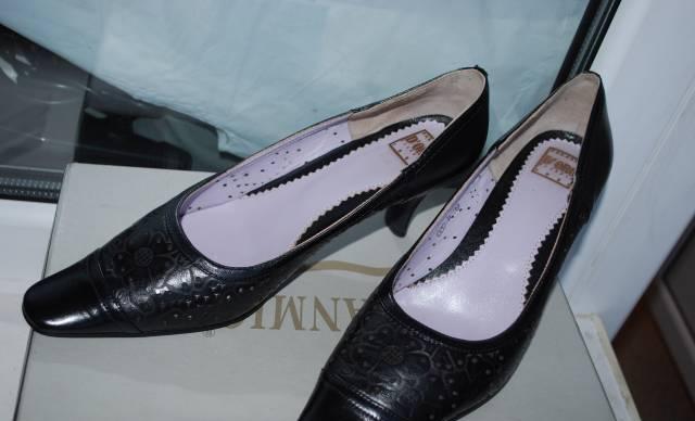 Туфли. Лодочки. Кожа-перфорация. новые Москва