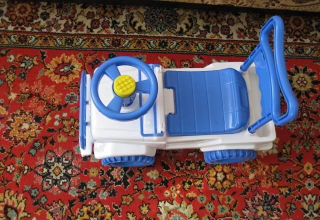 Отталкивающая машинка (каталка) Москва