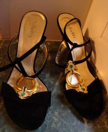 Босоножки, практически новые Санкт-Петербург