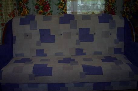 Диван-книжка,пружинный  бок,отличное  состояние Санкт-Петербург