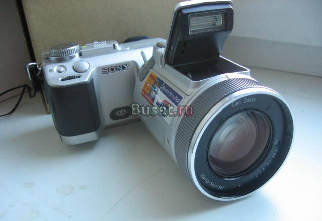 Продам полупроф. фотокамеру Sony DSC-F717 Москва