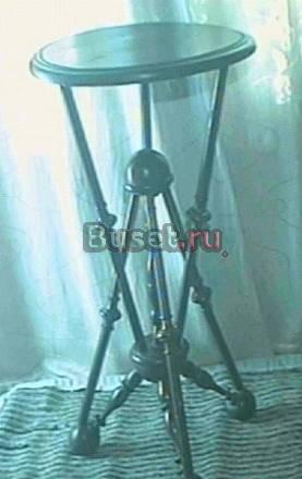 Продам антикварный столик, под реставрацию Москва