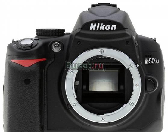 Nikon D5000 + хороший объектив Москва