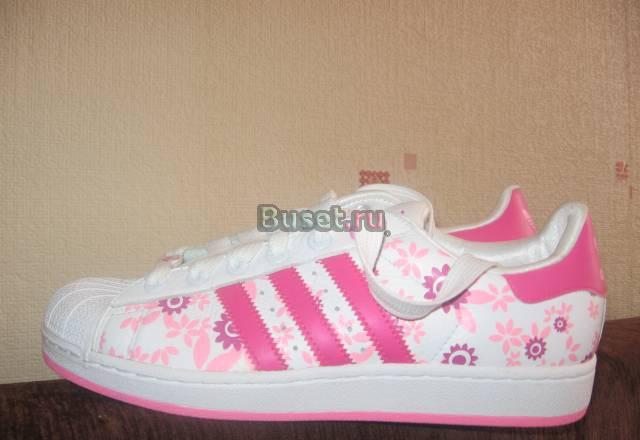 Кроссовки розово-белые adidas новые Москва