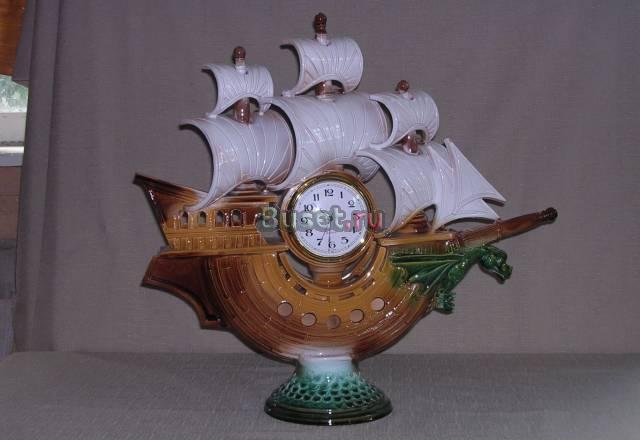 Часы в корабле керамическом Москва