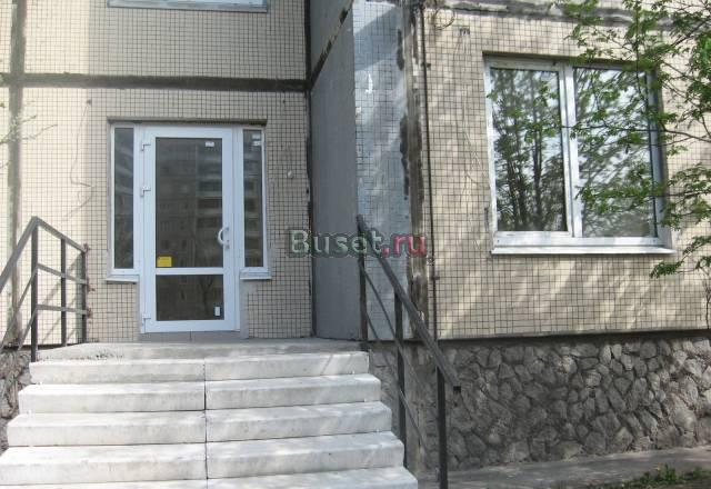 Продаётся действующий магазин. ул. Ильюшина д.1 Санкт-Петербург