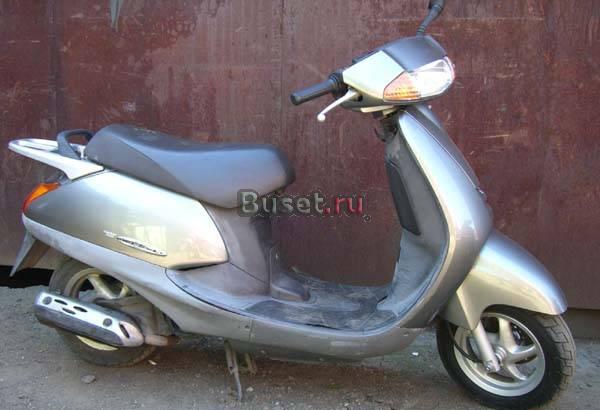 Honda Lead AF 48 современный 2 местный скутер Москва