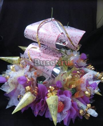 Букеты из конфет Москва