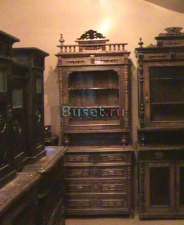 19в Горки,буфет. комоды и столы Москва