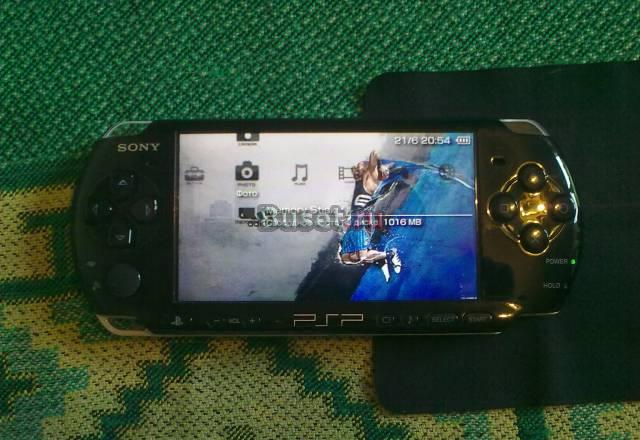 PSP Slim 3008 + 4GB (прошитая) Москва