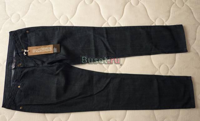 Новые джинсы женские,  52р Москва