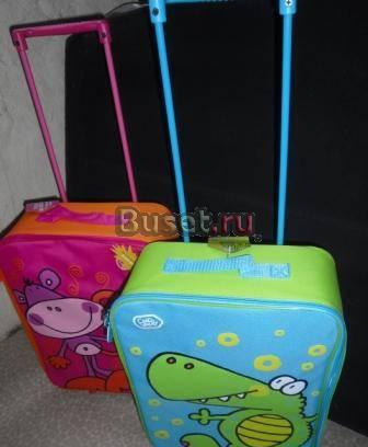 Чемодан Москва