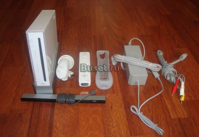 Nintendo Wii белая + 8 игр Москва