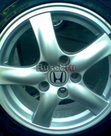 Шины и диски  205/55 R-16 /5x114.3 ЕТ-55 Honda Москва