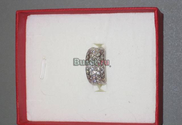 Шикарное кольцо с бриллиантами 1.45 крт VS Москва