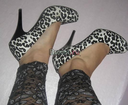 Белые туфли с черными пятнышками и стразами Осинники