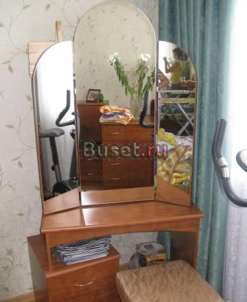 Трюмо с пуфиком Москва