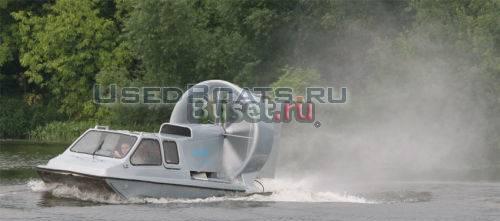 Катер-аэроглиссер Санкт-Петербург